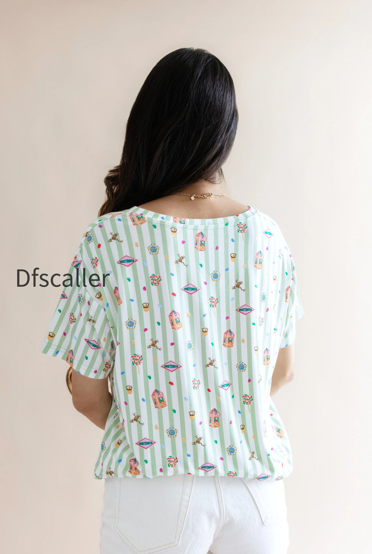 women-s-relaxed-fit-v-neck-in-honey-dukes