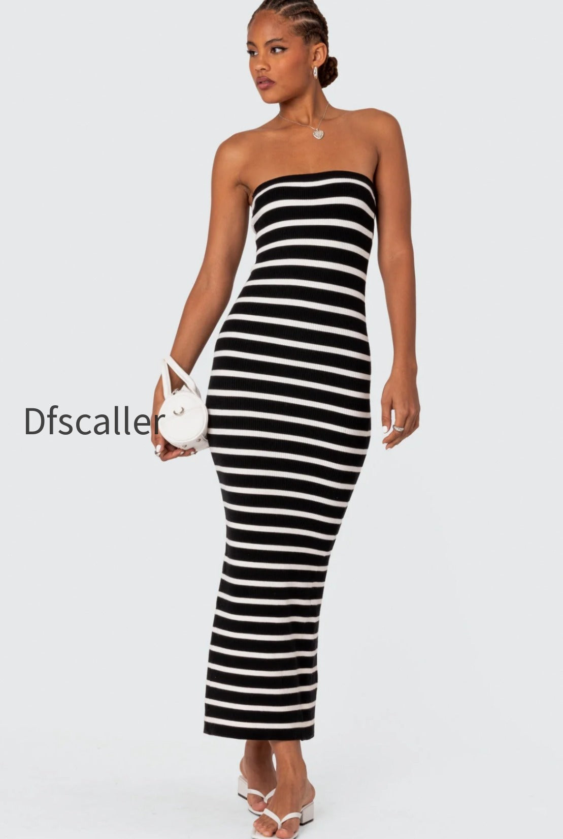 s14211_black-and-white